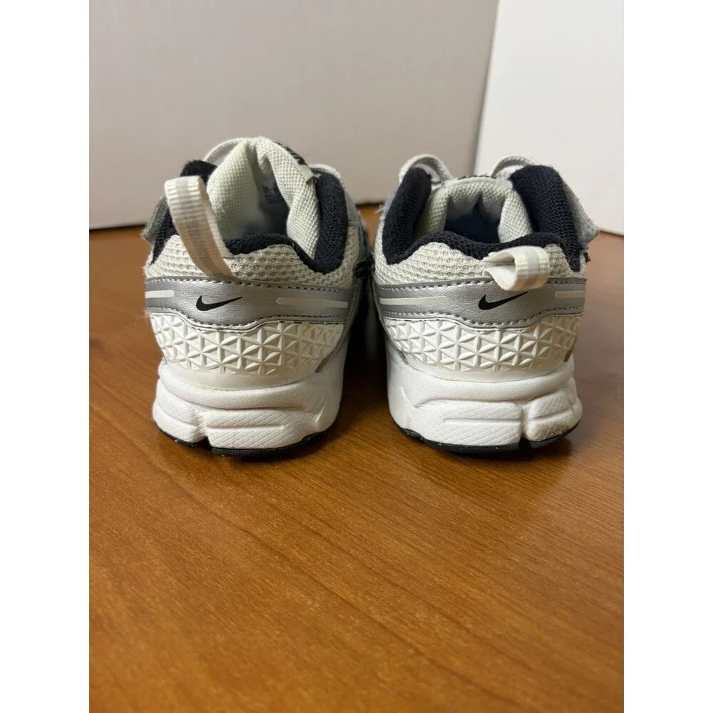 Nike Vomero 5 Toddler Athletic Shoes Size 8.5 US Blue/White/Silver